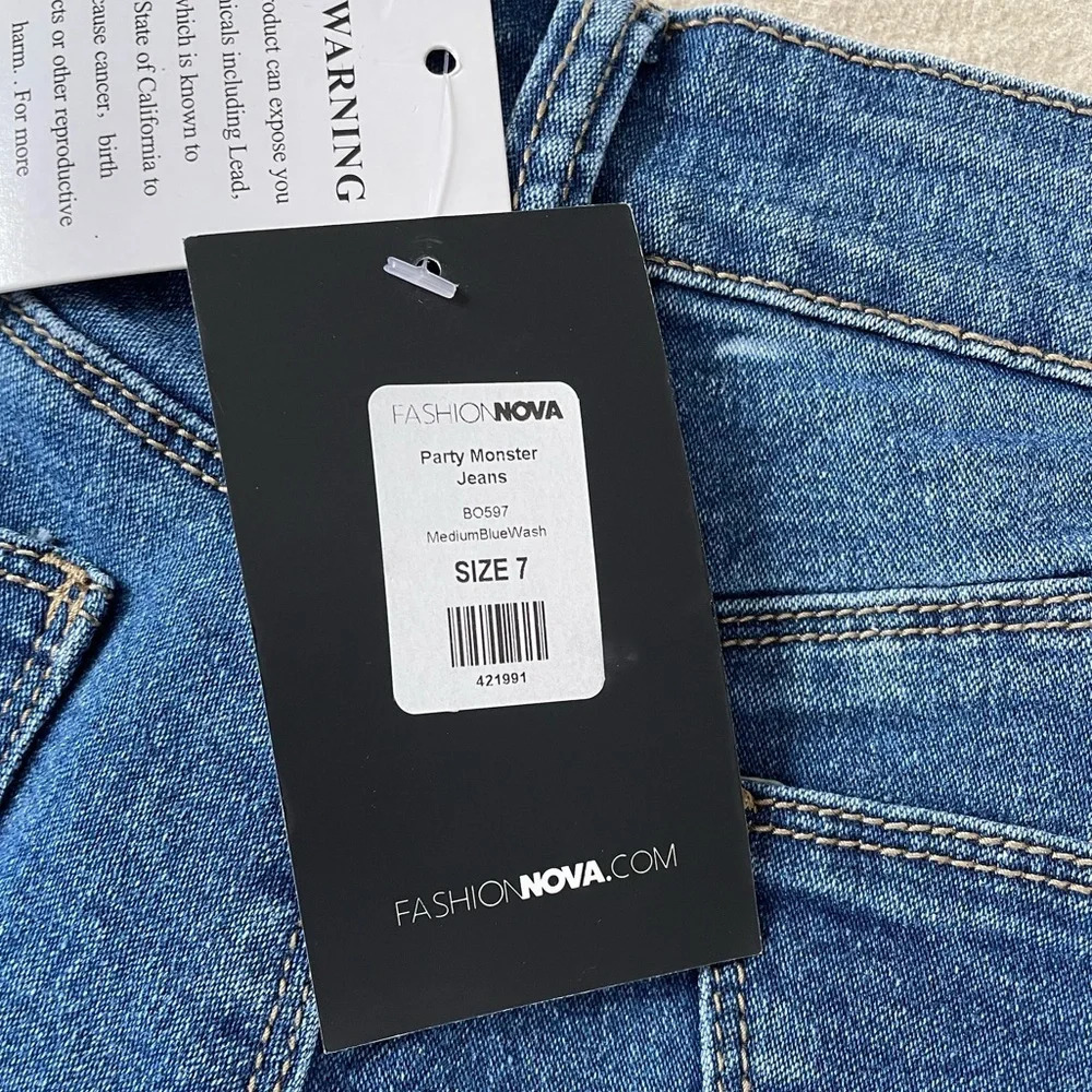 Fashion Nova Party Monster Booty Lifter Skinny Jeans - Picture 4 of 8